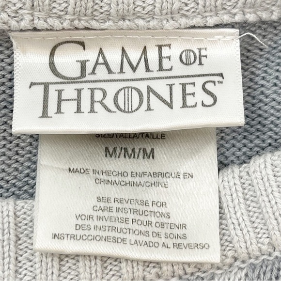 GAME OF THRONES Women’s WINTER IS HERE STARK DIRE WOLF Intarsia Knit Sweater M - Picture 7 of 10
